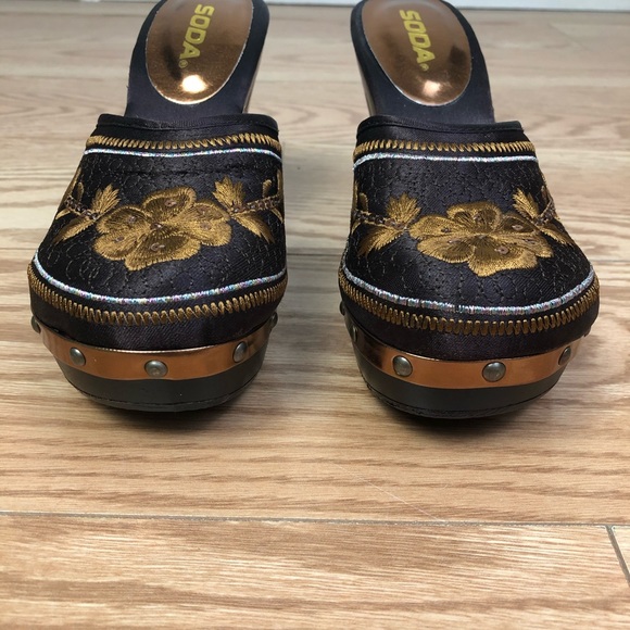 SODA Brown Satin Fabric Mule or Clog with Heel - Picture 4 of 10